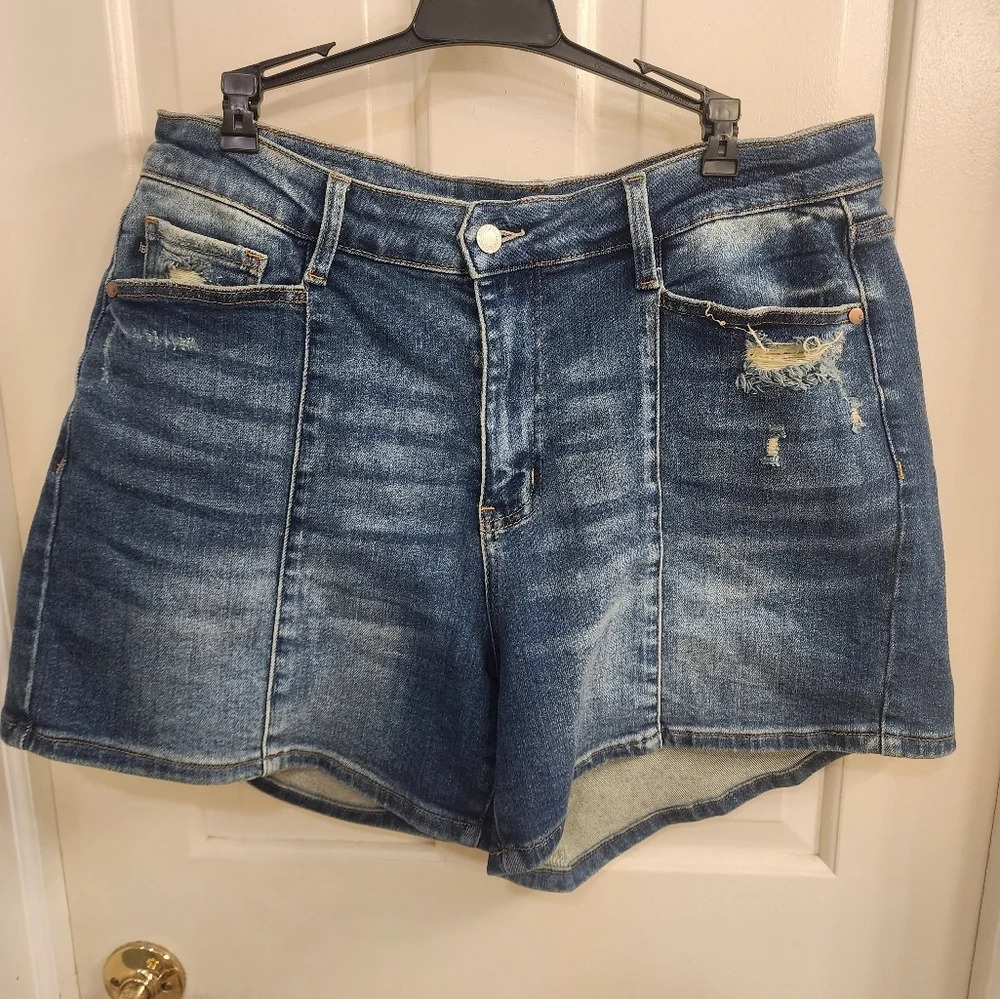Judy Blue High Rise Stretch Jean Shorts Blue Denim Womens Size 2xl 4” Inseam